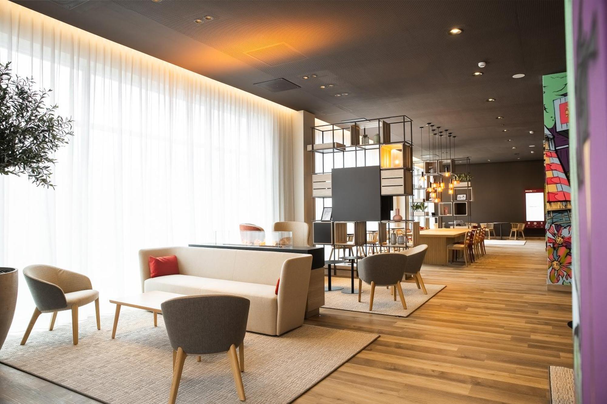 Intercityhotel เบรดา ภายนอก รูปภาพ